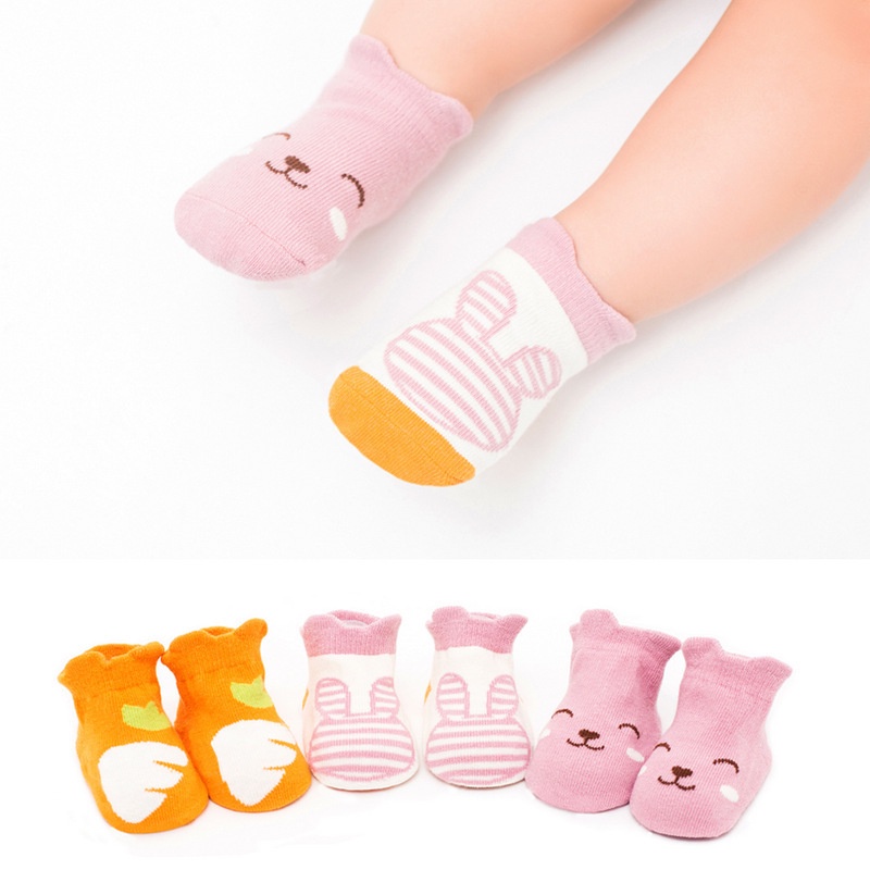 Set 3 Đôi Vớ Cotton Chống Trượt In Hình Thú Hoạt Hình Dành Cho Em Bé 0-2 Tuổi