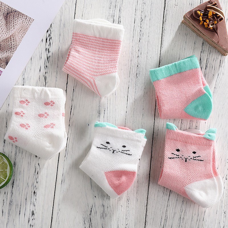 Combo 5 đôi Tất (vớ) tai gấu cho bé yêu (có size từ 1-5tuoi)