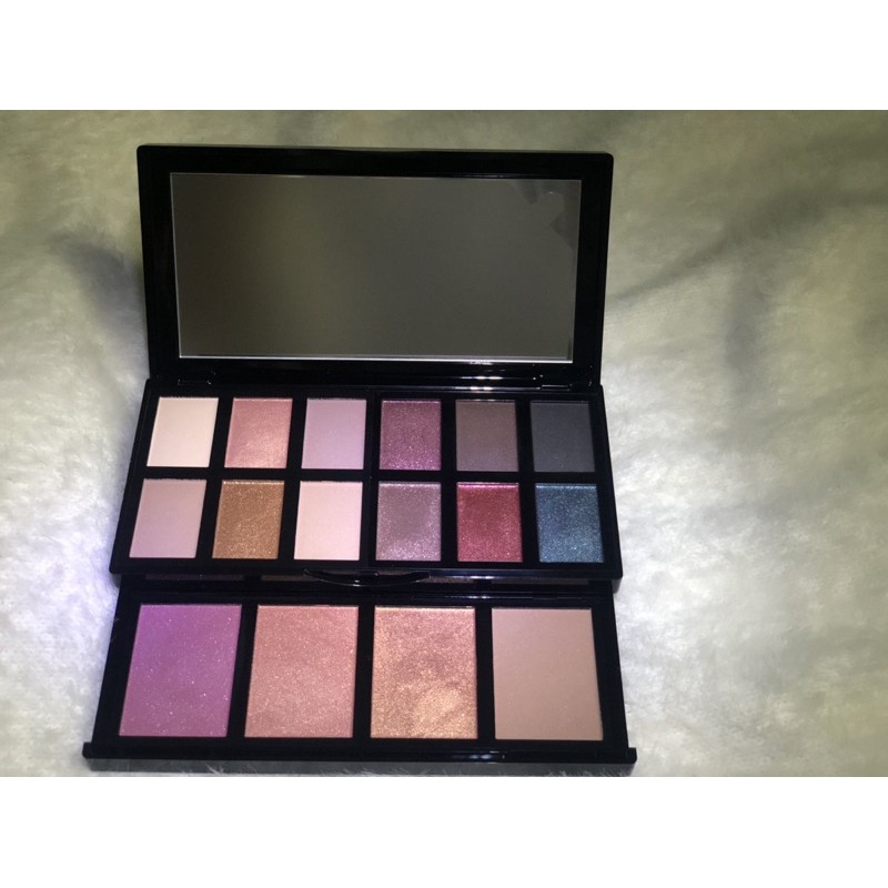 Palette phấn mắt Lancome kèm phấn má hồng