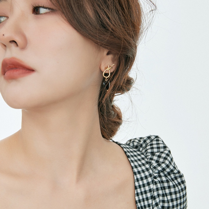 Khuyên Tai Thắt Nút Hình Trái Tim Màu Đen Nhạt Cao Cấp Thời Trang Mùa Hè Hàn Quốc 2022