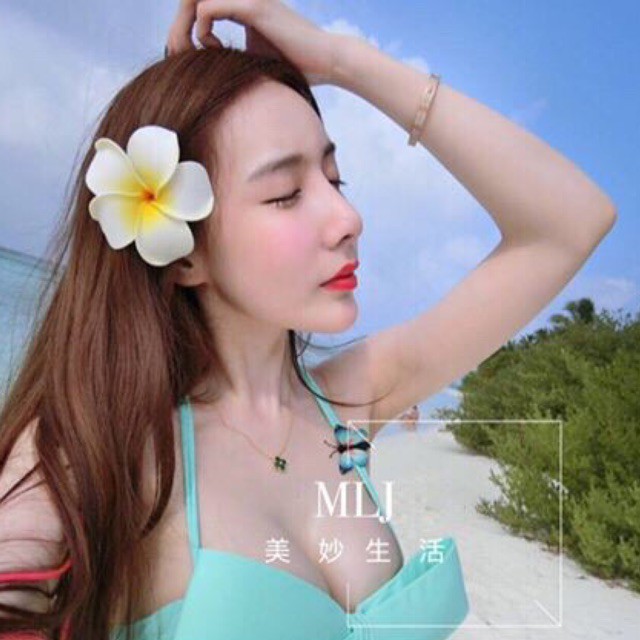 Hoa cài tóc siêu xinh đi biển mùa hè