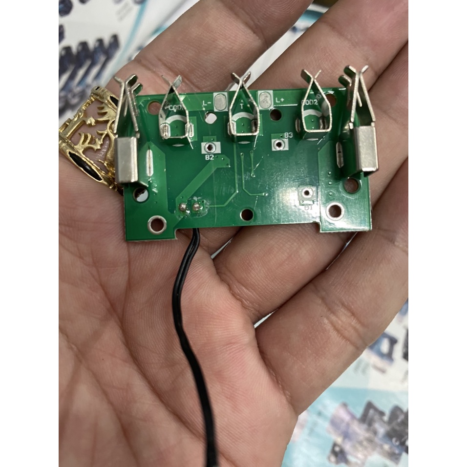 Vỏ mạch Bosch cân bằng 14.4V Li-ion 2 hàng cell, nhận sạc zin. BN.