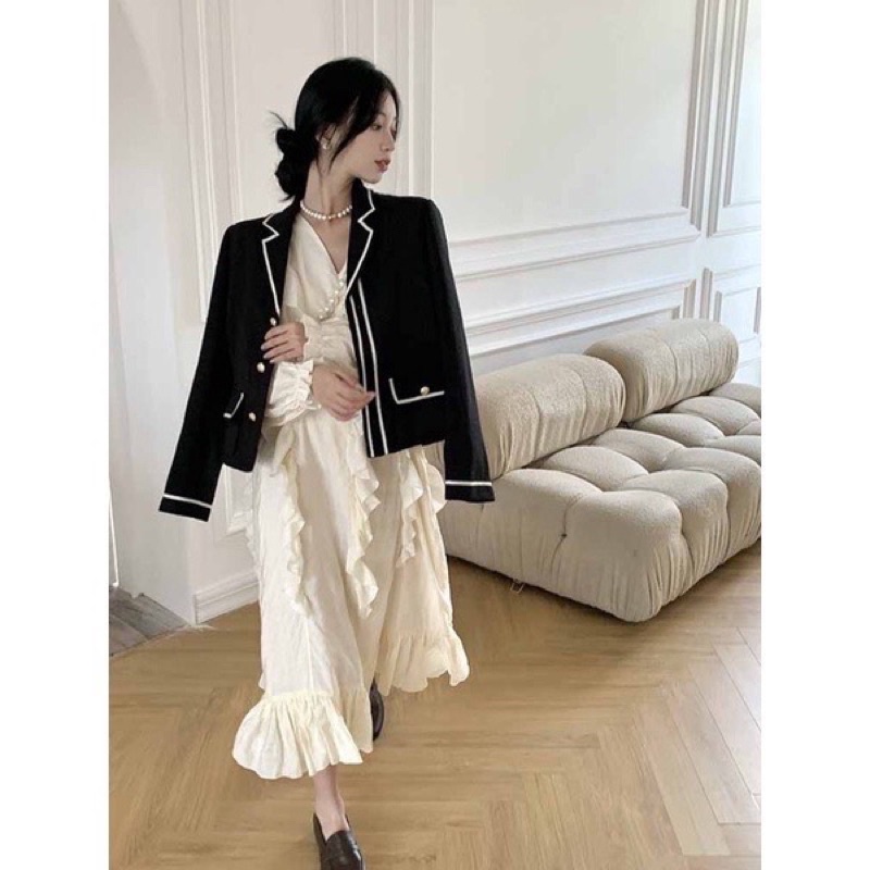 Áo dạ ngắn cổ vest chạy viền trắng cúc đồng túi hộp tay dài trẻ trung mix chân váy hoặc váy đều đẹp chất dạ lì mềm | BigBuy360 - bigbuy360.vn