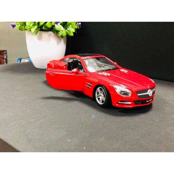 MÔ HÌNH XE Ô TÔ KIM LOẠI Mercedes-Benz 2012 SL500 1:24 BẢN CAO CẤP