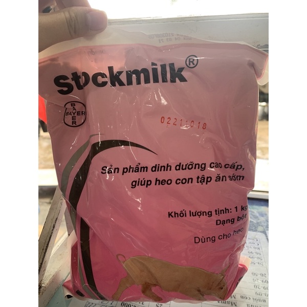 Stockmilk Sữa cho heo cao cấp, giúp heo con tập ăn sớm gói 1kg