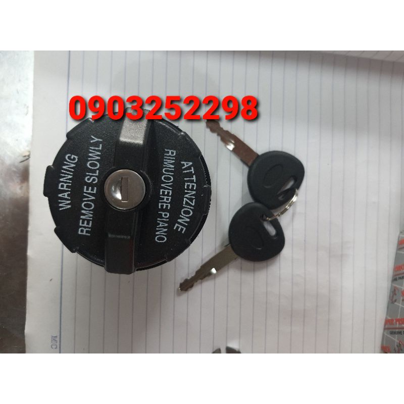 Nắp bình dầu hyundai 3t5,hd65,hd72,hd99,1t25 k200,k250, bongo3, hd nâng tải có khóa