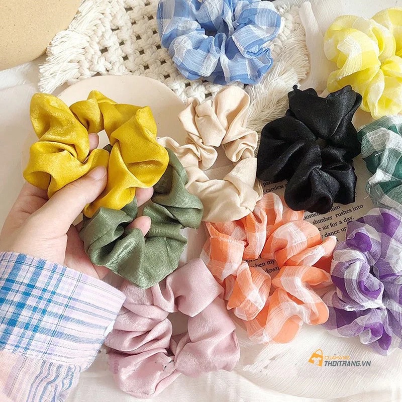 Cột tóc Scrunchies, Dây Buộc Tóc Vải Scunchies Mẫu Mới Nhất 2021 (Giao Ngẫu Nhiên)