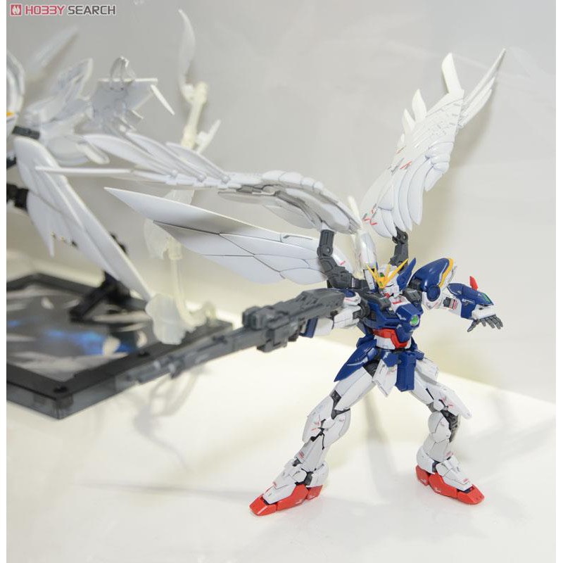 Mô hình RG 17 Wing Gundam Zero EW