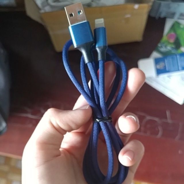 Dây cho ip7 về trước vải dù bền chắc dành cho IP/tablet táo