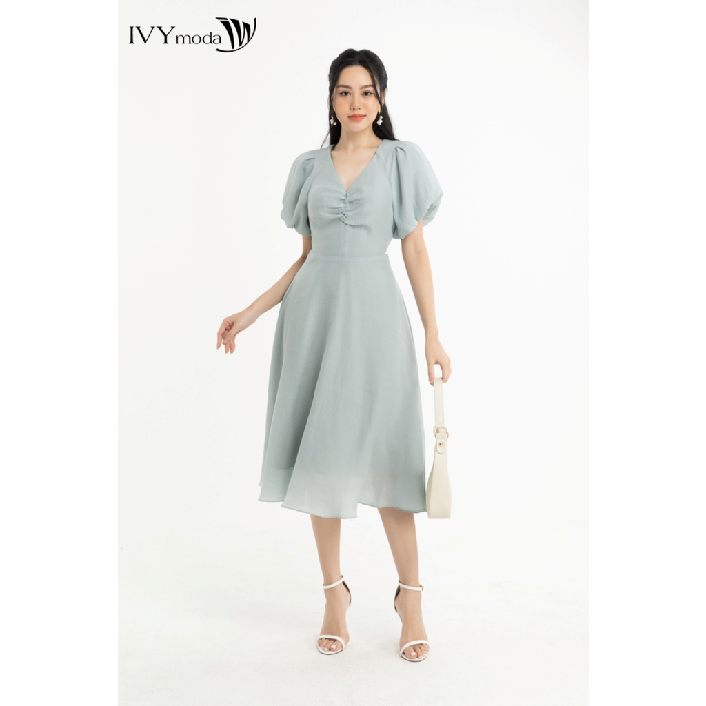 Đầm lụa xòe tay phồng IVY moda MS 48M7589