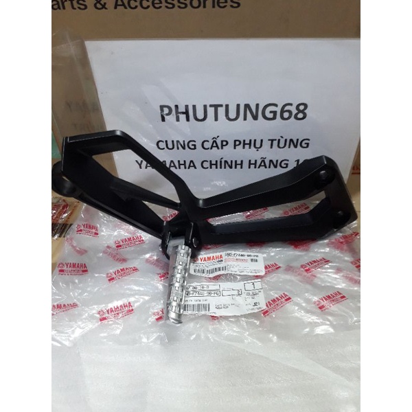 Bộ gác chân sau bên phải Exciter 150 Yamaha