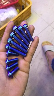 Full bộ ốc 10 con titanium Gr5 cho ghi đông Composimo Msx