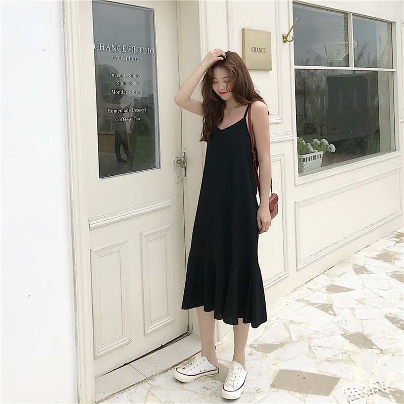 Váy midi kiểu đuôi cá màu đen trẻ trung xinh xắn | BigBuy360 - bigbuy360.vn