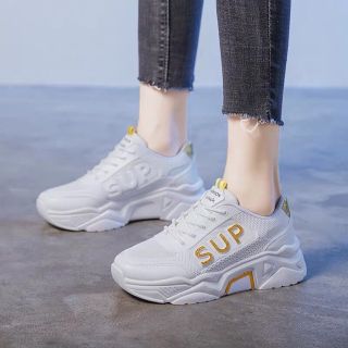 Giày thể thao SUP mới