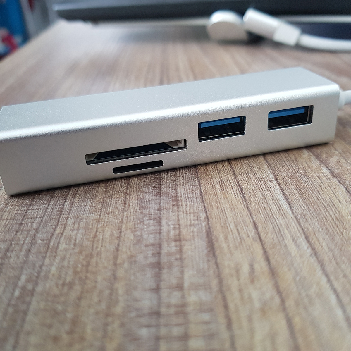 [Có video tốc độ] Hub usb type-c ra 3 cổng usb 3.0, thẻ nhớ TF, SD dành cho Surface, Macbook, Laptop