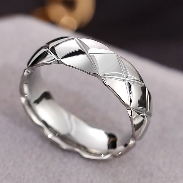 Nhẫn co ring không rỉ thép titan mẫu gợn