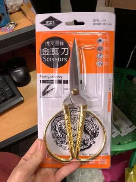 Kéo rồng cán vàng siêu tiện dụng