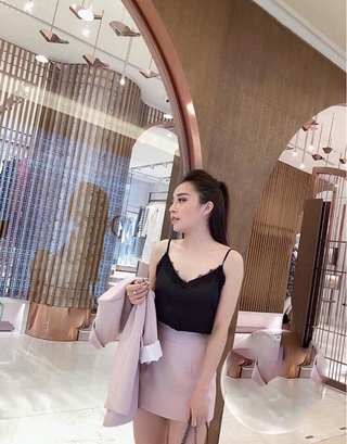 Áo 2 dây ren viền