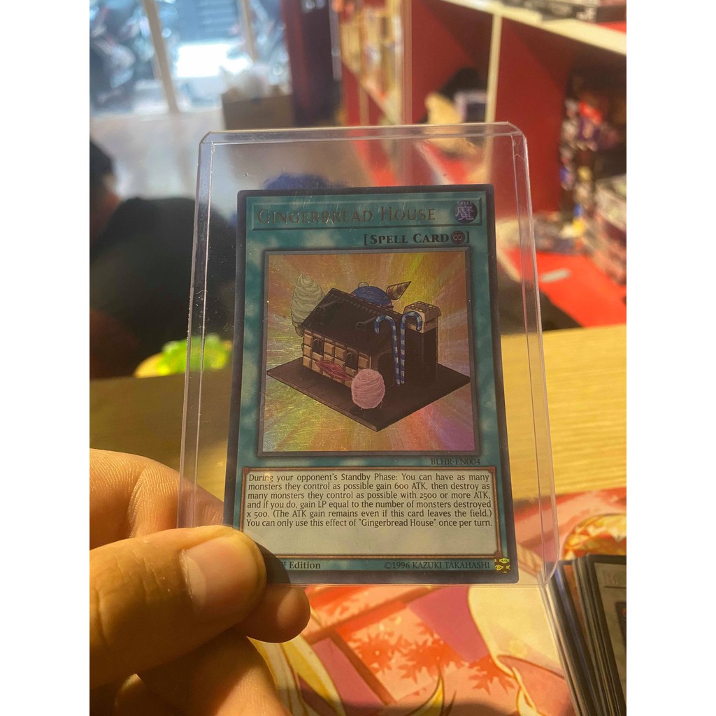 Lá bài thẻ bài Yugioh Gingerbread House-Ultra Rare - Tặng bọc bài nhựa bảo quản