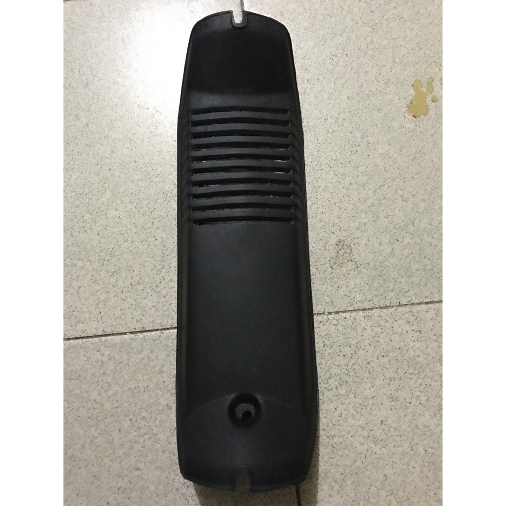 Yếm nhựa giữa xe CHALY 84 đèn vuông