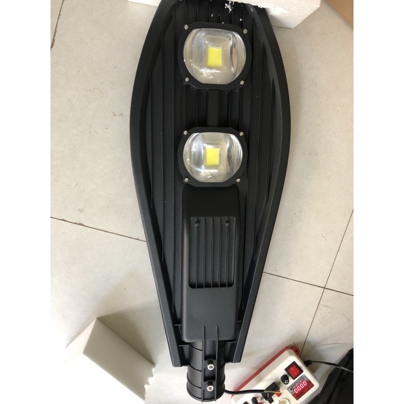 Đèn điện đường hình lá, sân vườn 220V chính hãng Mayor Wolf. chíp led bi cầu lồi công xuát 50W,100W,200W, BH 2 năm300W
