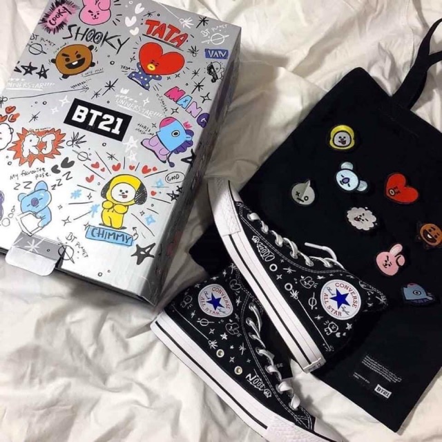 Giày Converse bt21