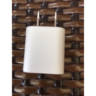 Cục sạc iPhone…