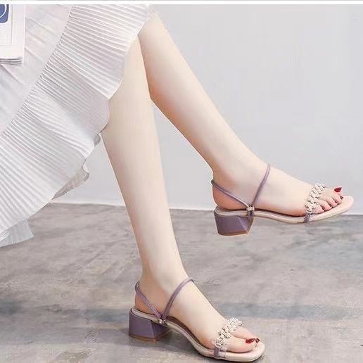 Xăng đan cao gót màu tím Đầu tròn hở ngón Gót dày 2 inch Không trơn trượt và chống mài mòn vintage