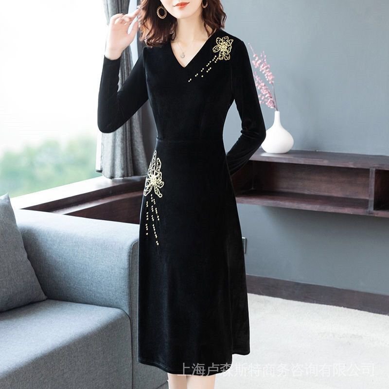 Đầm Nhung Thêu Tay Dài Phong Cách Retro Plus Size Thời Trang Xuân Thu Dành Cho Nữ 2022