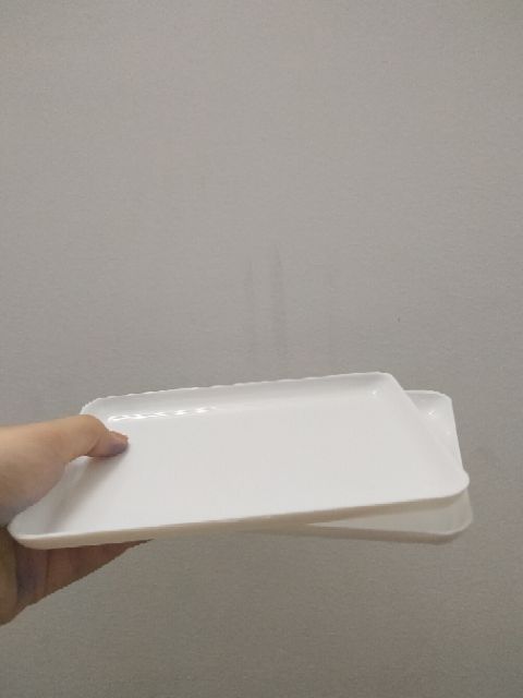 Khay nhựa trắng cỡ trung 15cm x 11cm