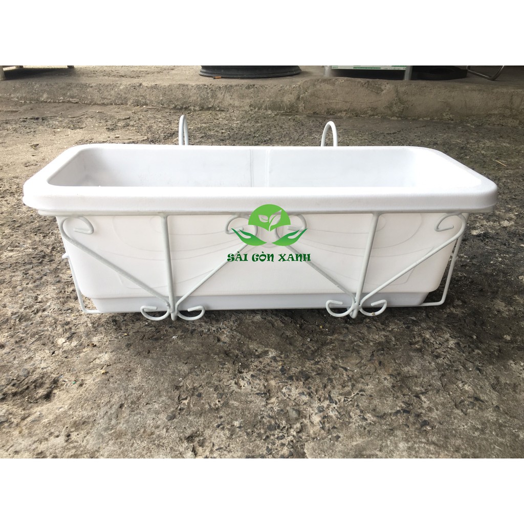 Bộ móc sắt treo ban công, lan can và chậu nhựa trồng rau, trồng cây  (48cm x 20cm x 16cm)