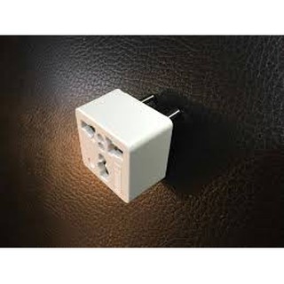 Phích cắm chuyển đổi từ 3 chân sang 2 chân