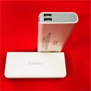 Pin dự phòng Romoss 10.400mAh có 2 cổng USB