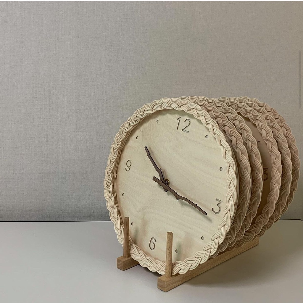 Đồng hồ treo tường handmade bằng gỗ, đồng hồ để bàn vintage phong cách Hàn Quốc - Căn Phòng Chill