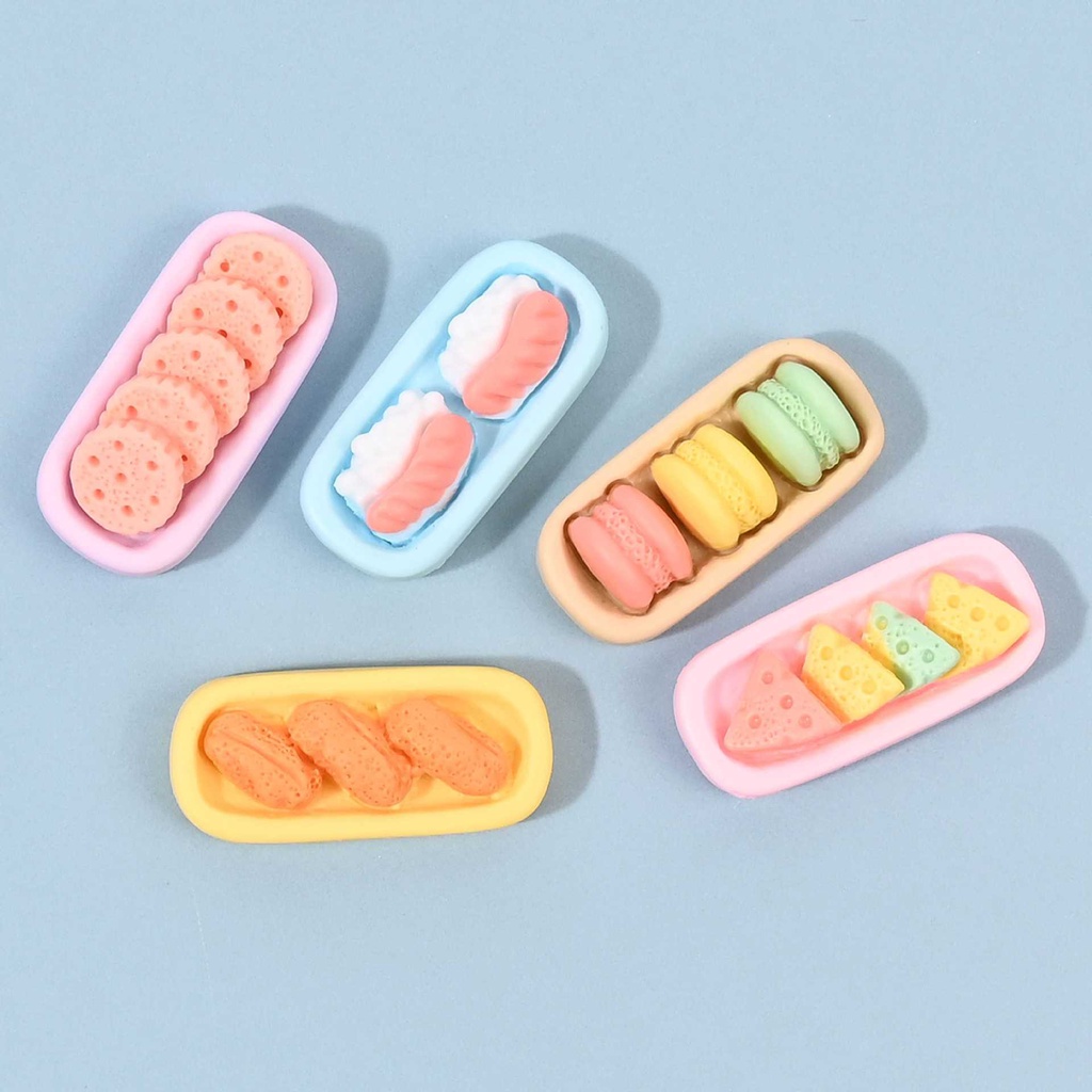 Charm hình banh macaron trên đĩa. phụ kiện gắn điện thoại, trang trí slime, kẹp tóc, DIY - CN08