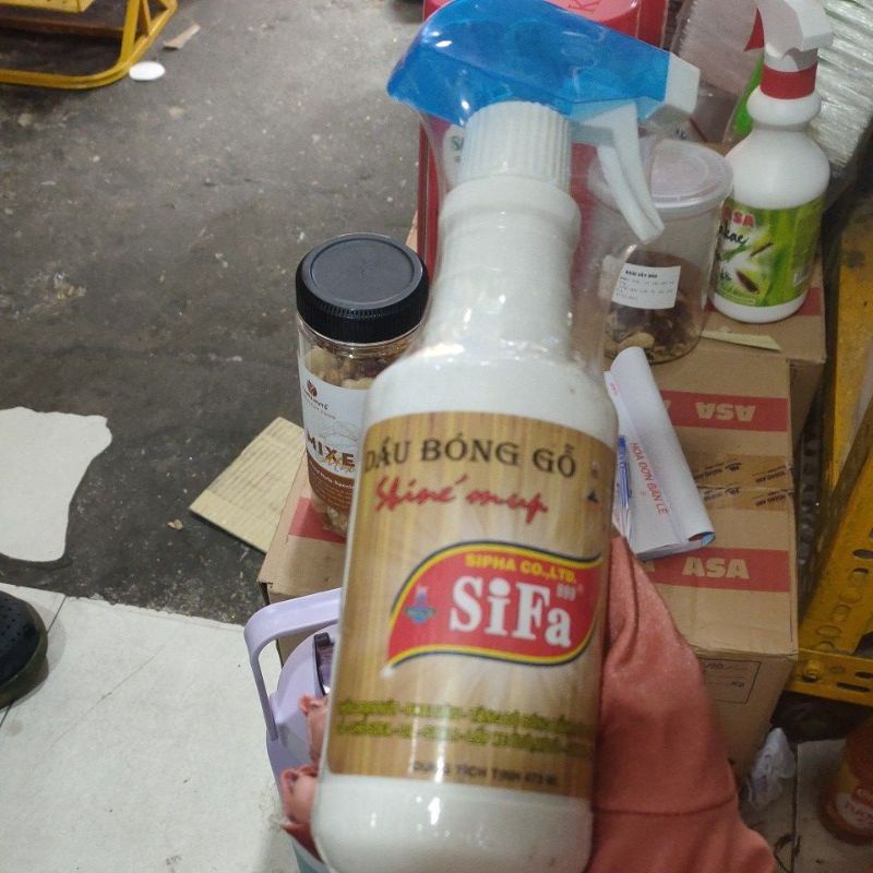 xịt bóng gỗ sifa