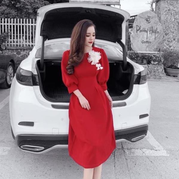 🌸🌸Váy đỏ bo eo hoa trắng tay lỡ vnxk 😍