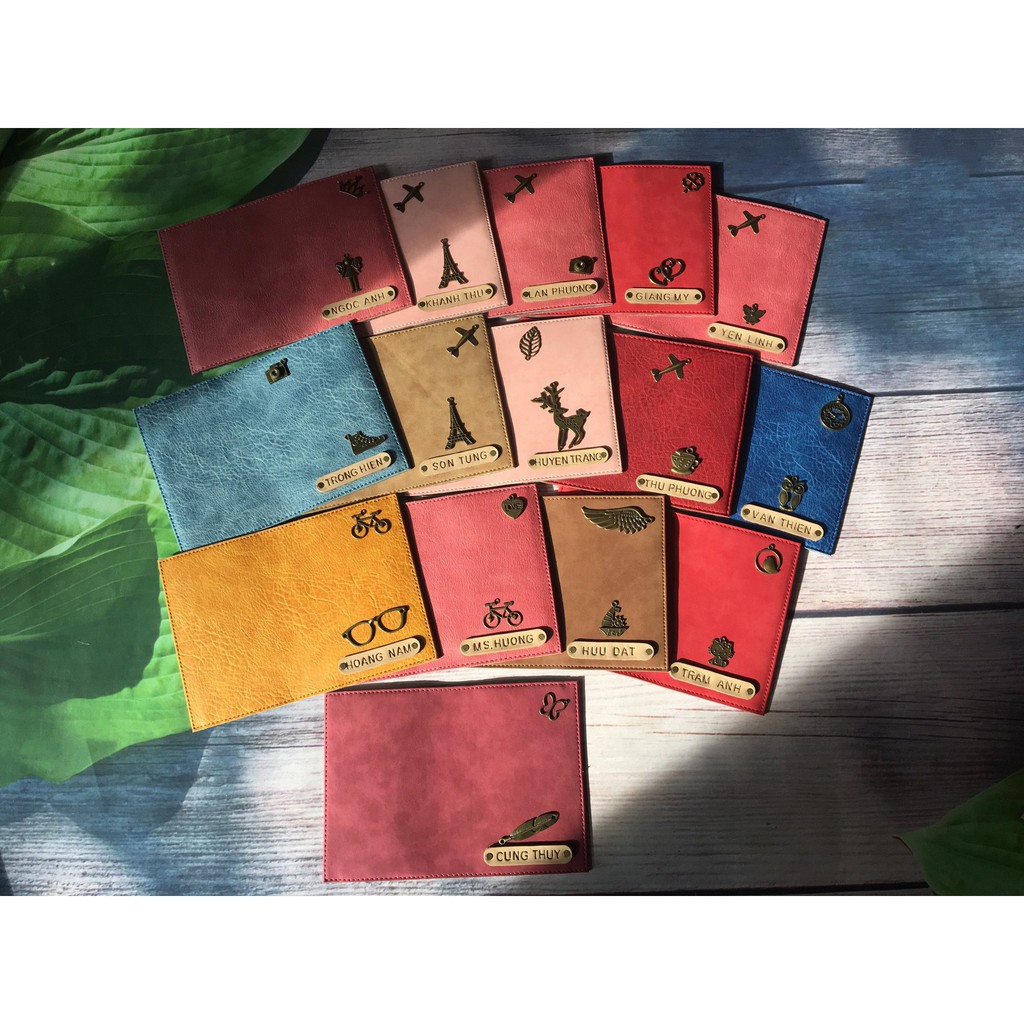 Ví Da Đựng Hộ Chiếu (Passport Cover) Khắc Tên Và Phù Điêu Siêu Đẹp