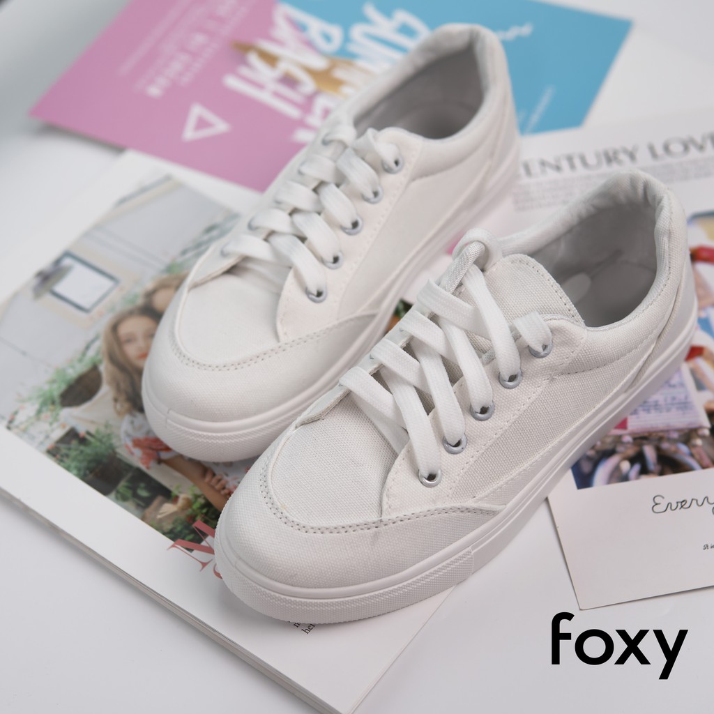 Giày Sneaker Nữ FOXY Form Dáng Vintage Màu Trắng Chất Liệu Canvas - FOX025