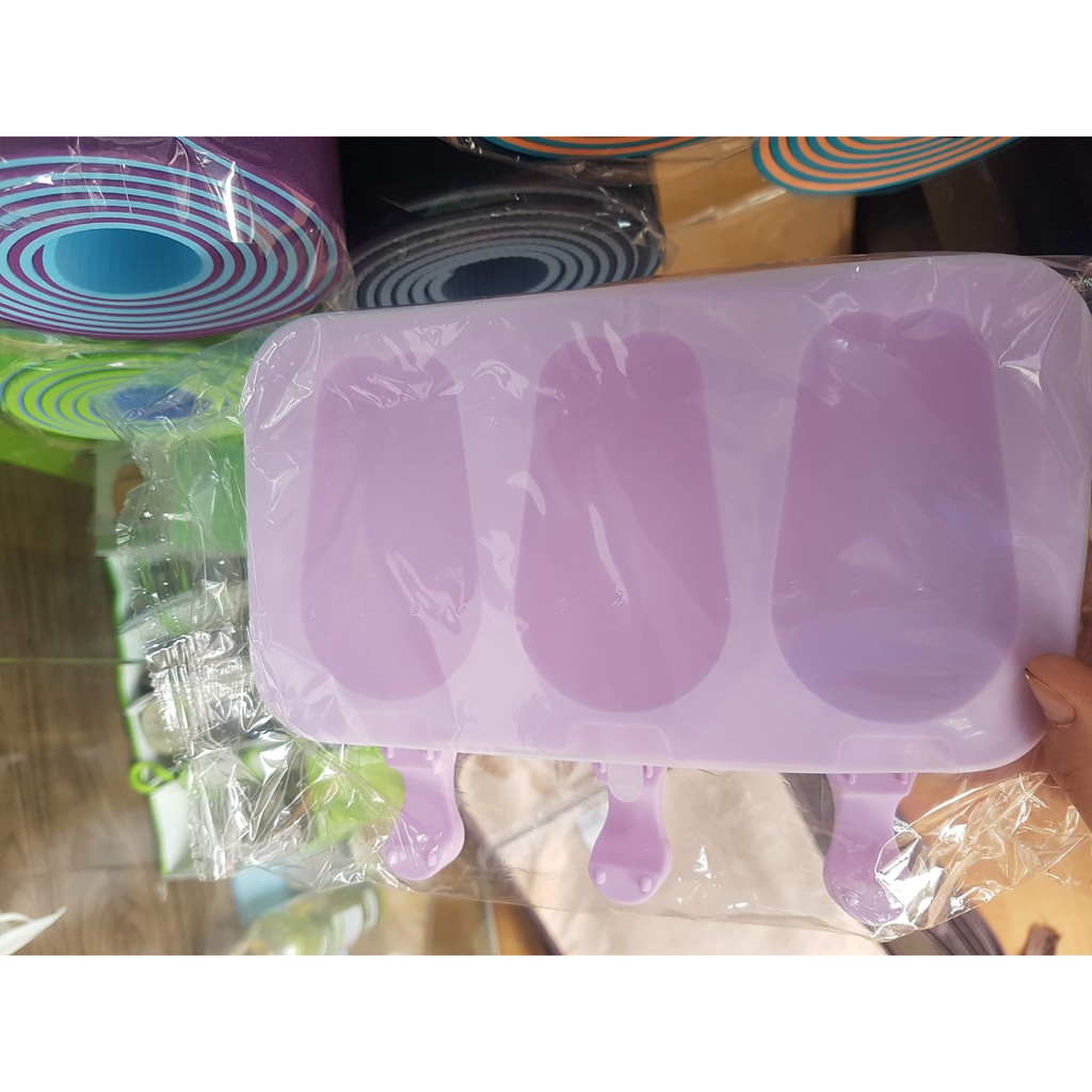 Khuôn kem silicon có que, dạng nằm không tốn diện tích (ảnh thật)