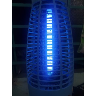 Đèn diệt muỗi Comet CM069 cao cấp chính hãng