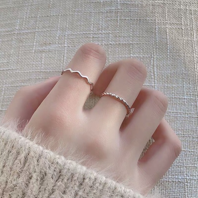 1 Set gồm 2 chiếc nhẫn gợn sóng cực xinh