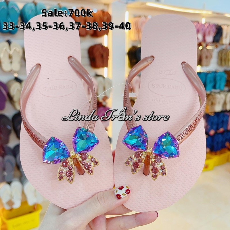 dép HVN trơn mix charm nơ tím