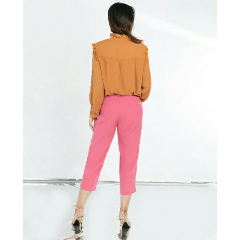 JP-Quần baggy lửng size M sale 60%
