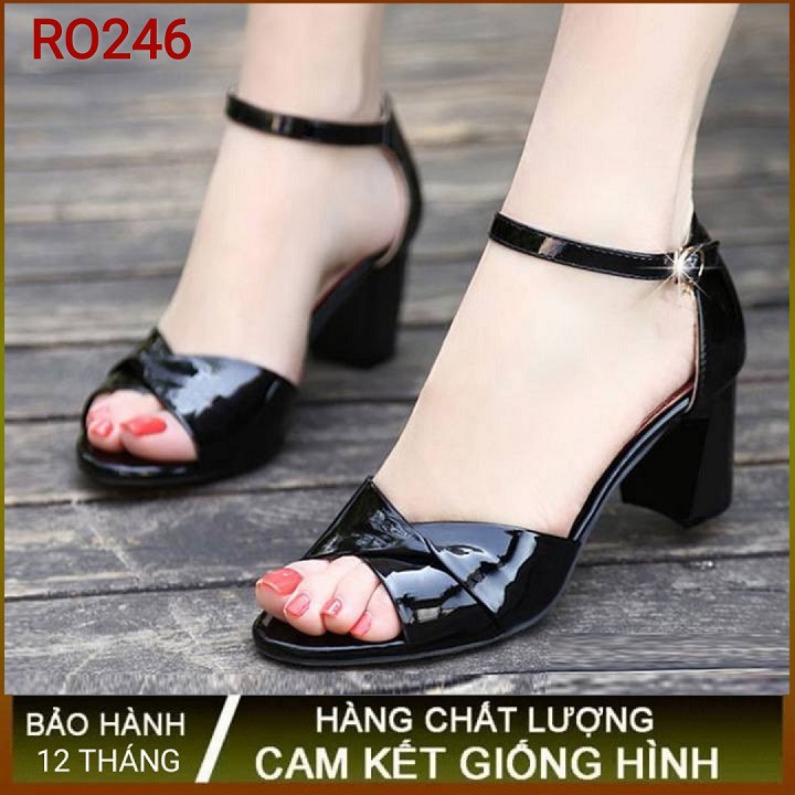 Giày sandal nữ cao gót 6p hàng hiệu rosata màu đen ro246