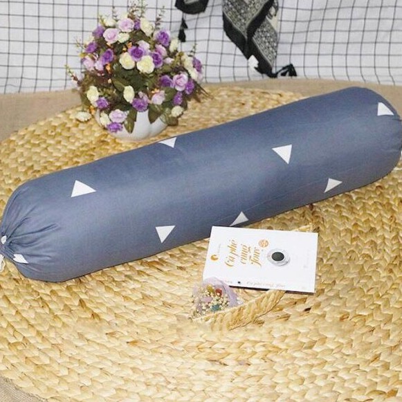 1 chiếc vỏ gối ôm poly cotton người lớn kích thước 35x105cm được chọn mẫu