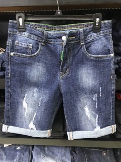 Short jean rách