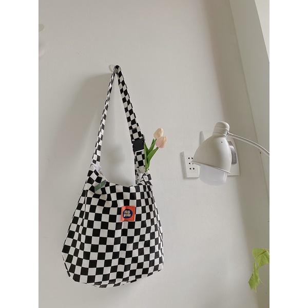 Túi caro quai nịt size to unisex (vừa a4 + có sẵn)