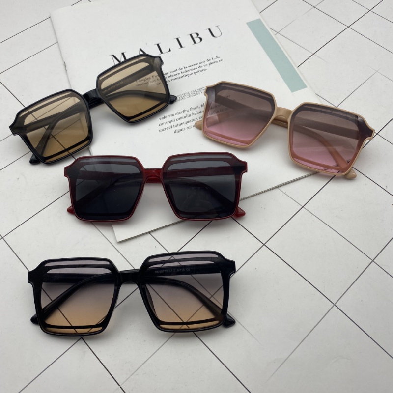 Kính Mát Gọng Lớn Thời Trang Chống Tia UV Phong Cách Retro Cho Nữ 2022