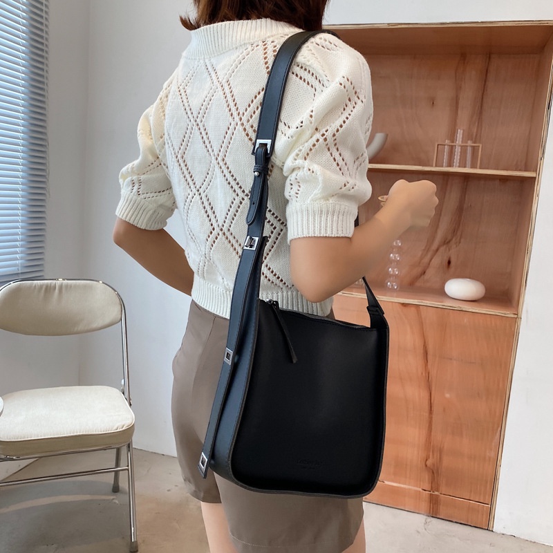 túi xách nữ dáng vuông cá tính tote da nhỏ vừa bền đẹp đeo chéo. ảnh video thật